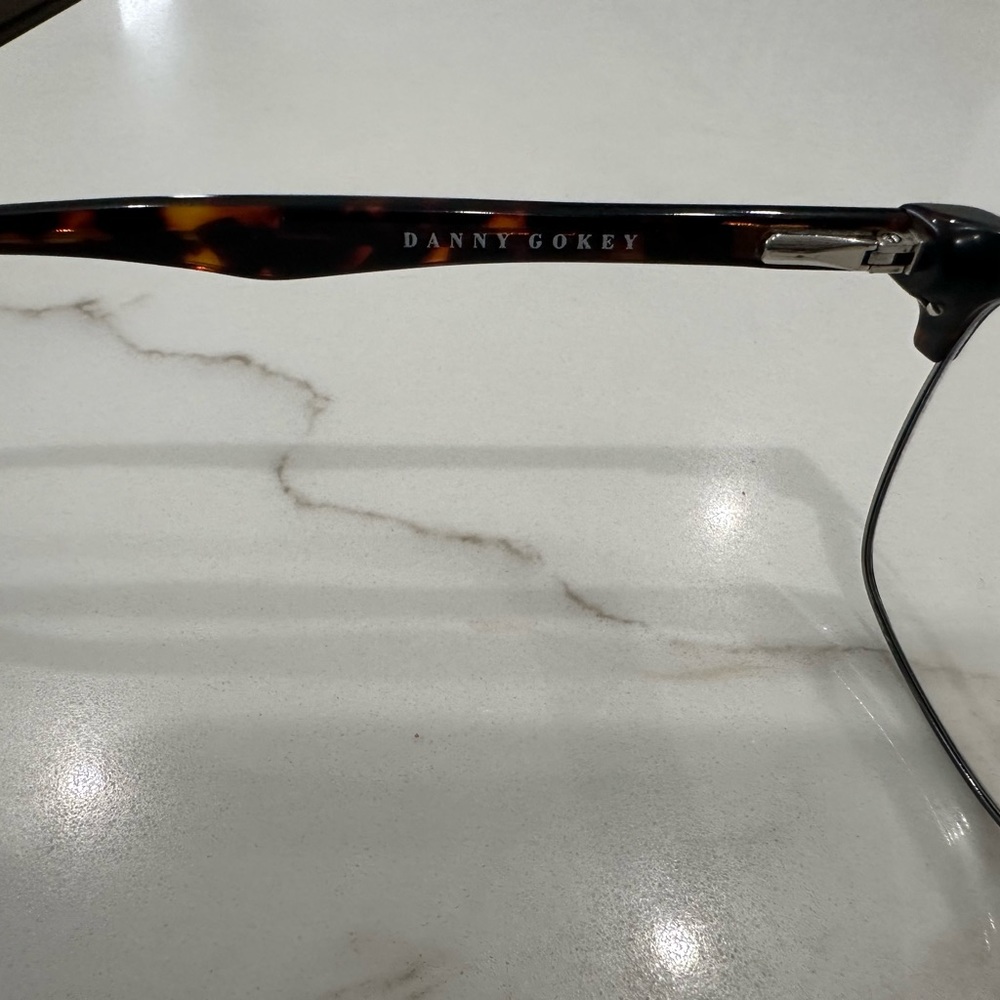 Used eyeglasses - Picture 3 of 4